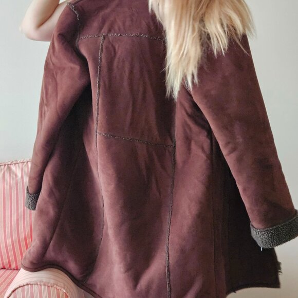 Coat Roots - Picture 4 of 15